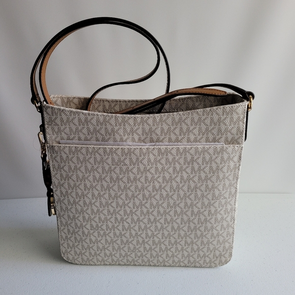 New Michael Kors Signature Jet Set North South Messenger Crossbody - Picture 7 of 7